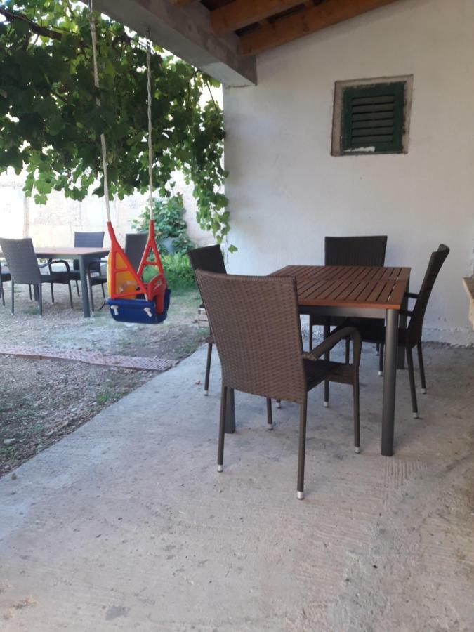 Apartmani Timon Бол Экстерьер фото